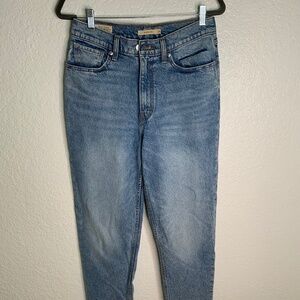 Levis jeans
